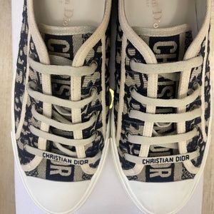 Walk N Dior Sneakers